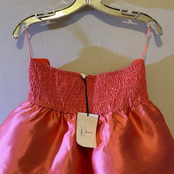 Elegant Pink Strapless Dress - Picture 2 of 4